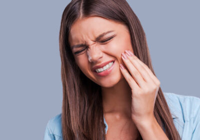 THE HIDDEN DANGERS OF IGNORING A TOOTHACHE 